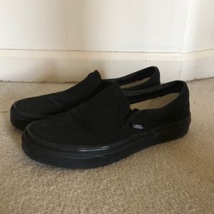 all black vans
